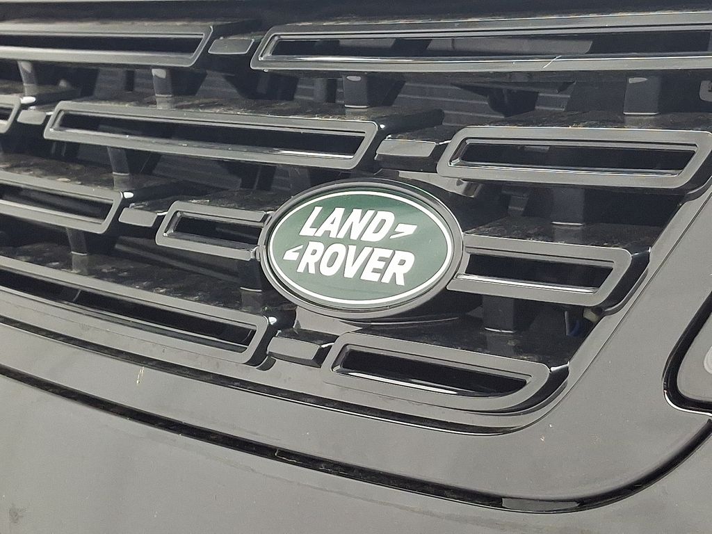 Thumbnail: 2025 Land Rover Range Rover Sport - 19
