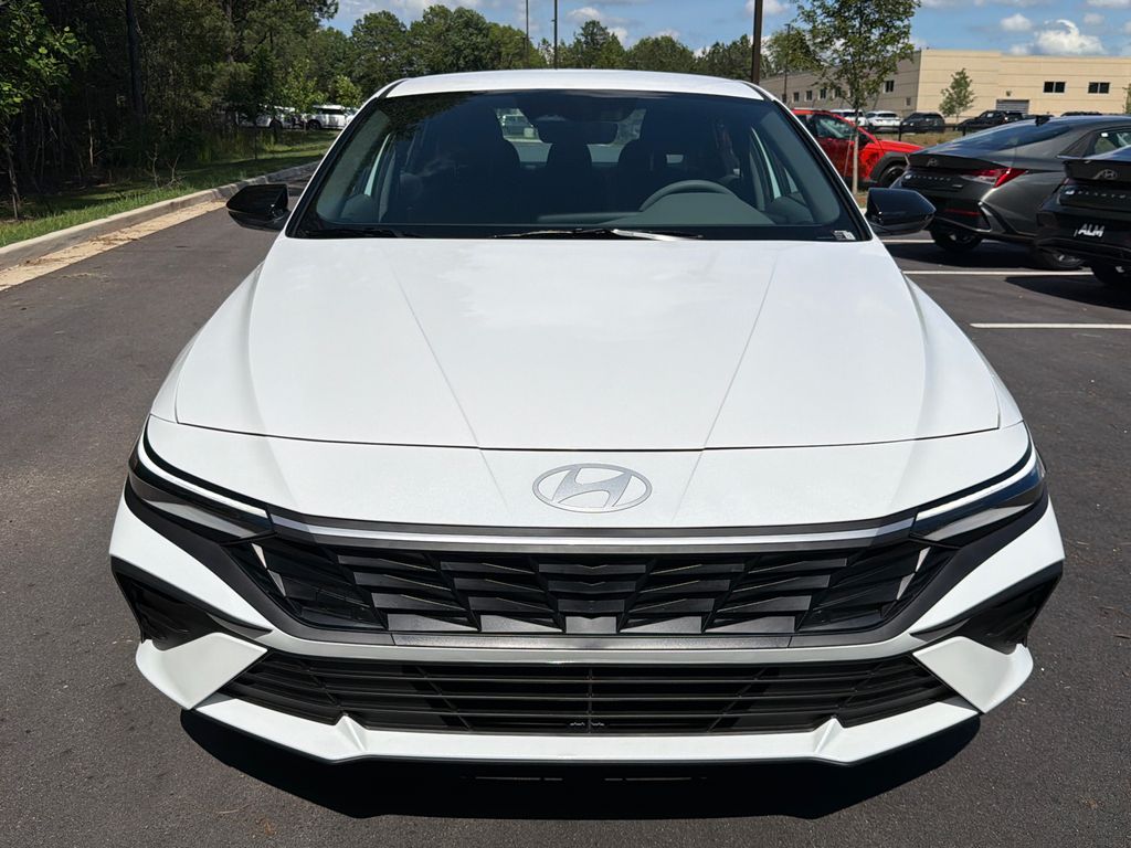 New 2026 White Hyundai SEL Sport image 9