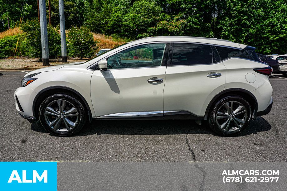 Used 2020 White Nissan Platinum image 7