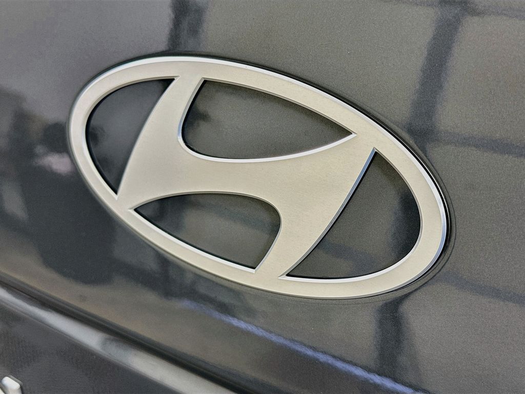 Thumbnail: 2027 Hyundai Santa Fe - 20