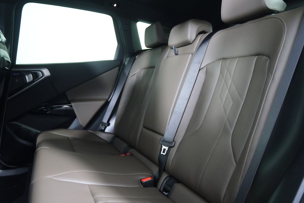 Thumbnail: 2026 BMW X3 - 16