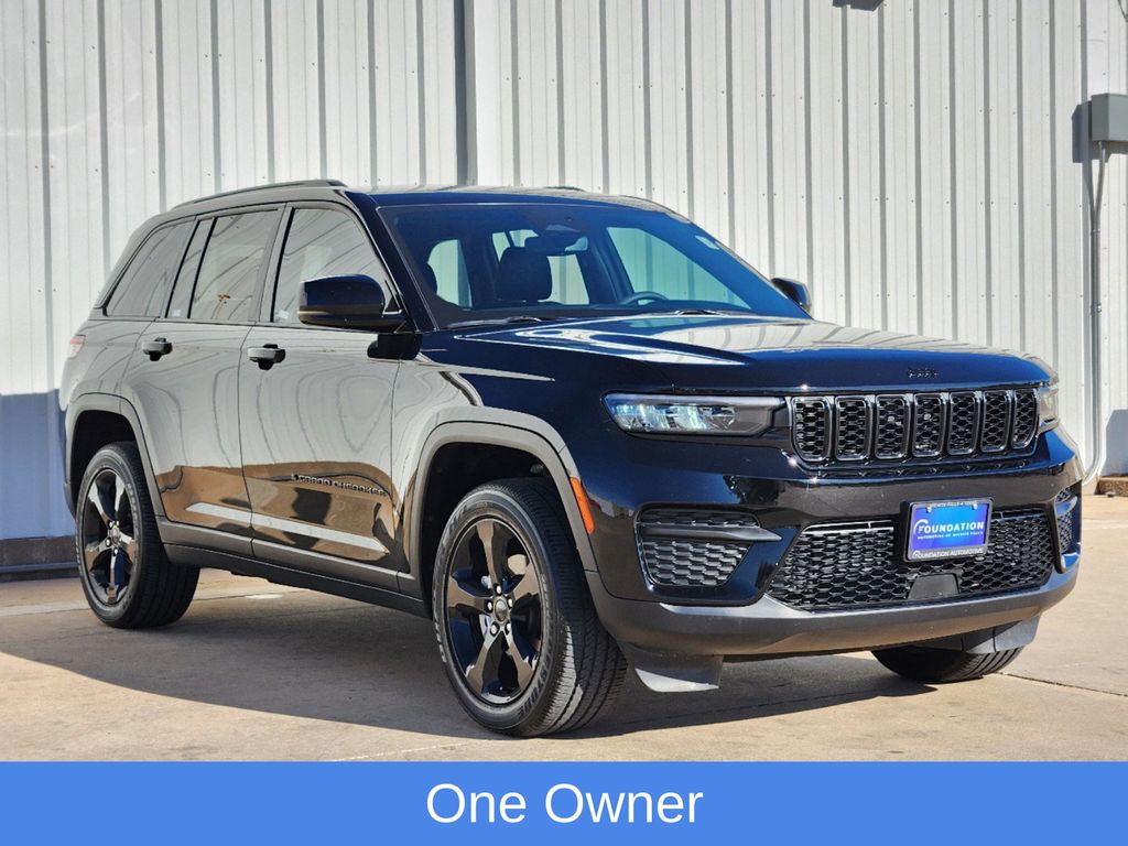 2024 Jeep Grand Cherokee Altitude X 3