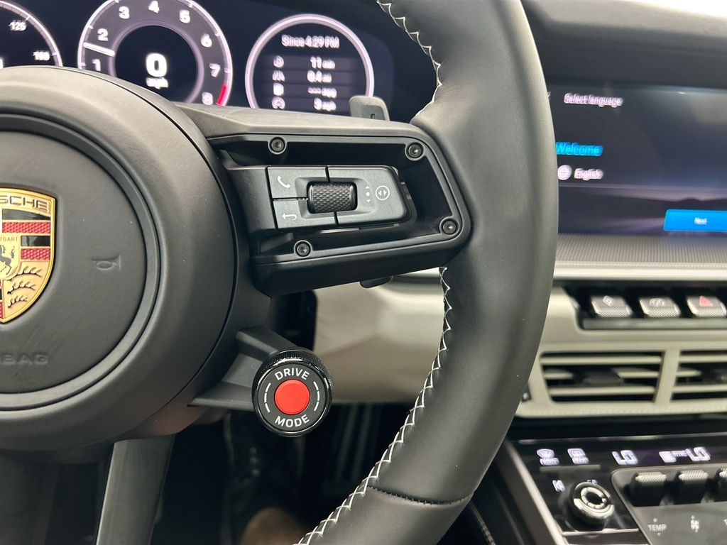 Thumbnail: 2026 Porsche 911 - 12