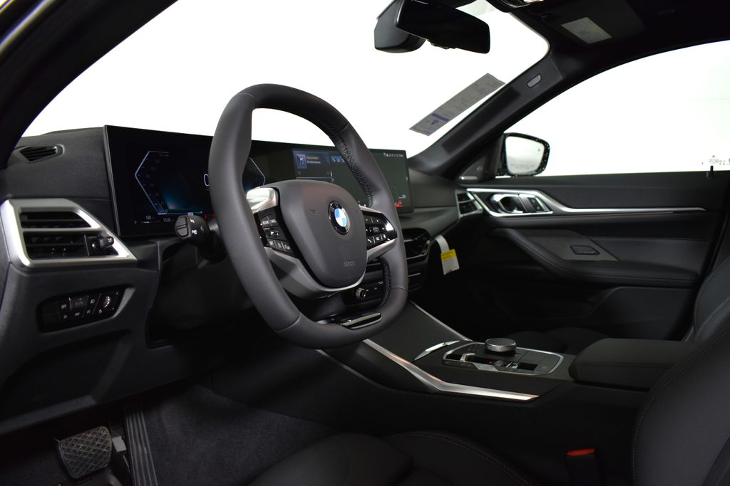 Thumbnail: 2026 BMW 4 Series - 15