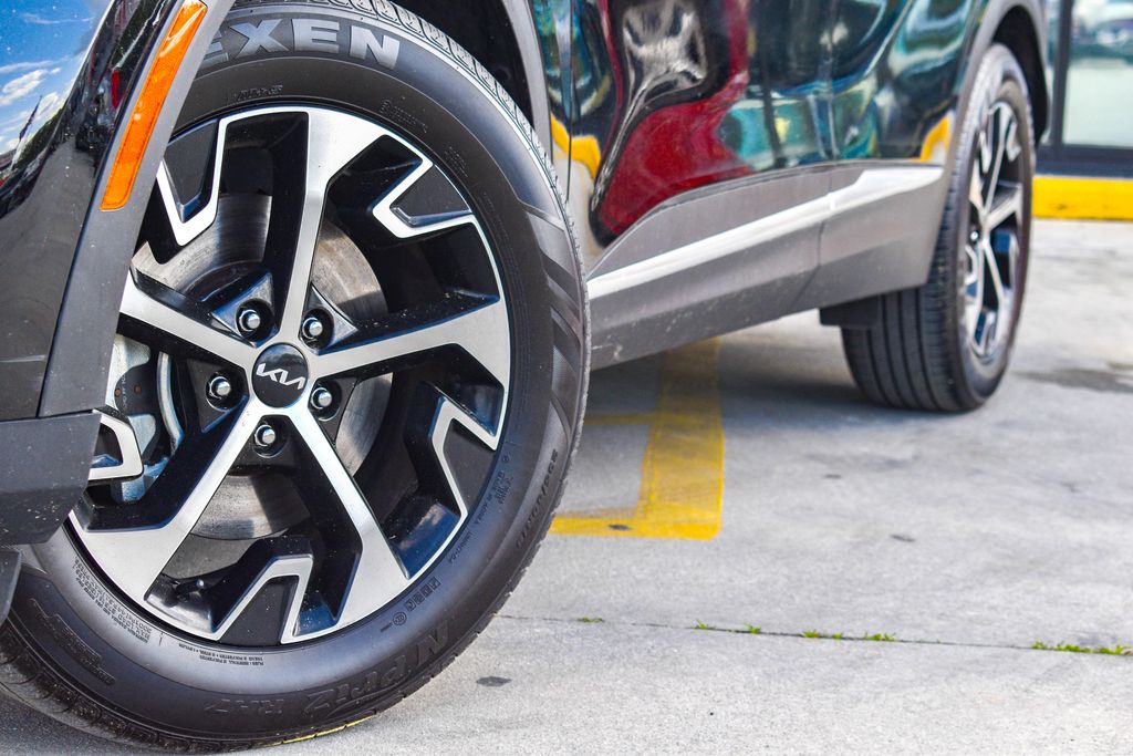 2023 Kia Sportage EX - 3