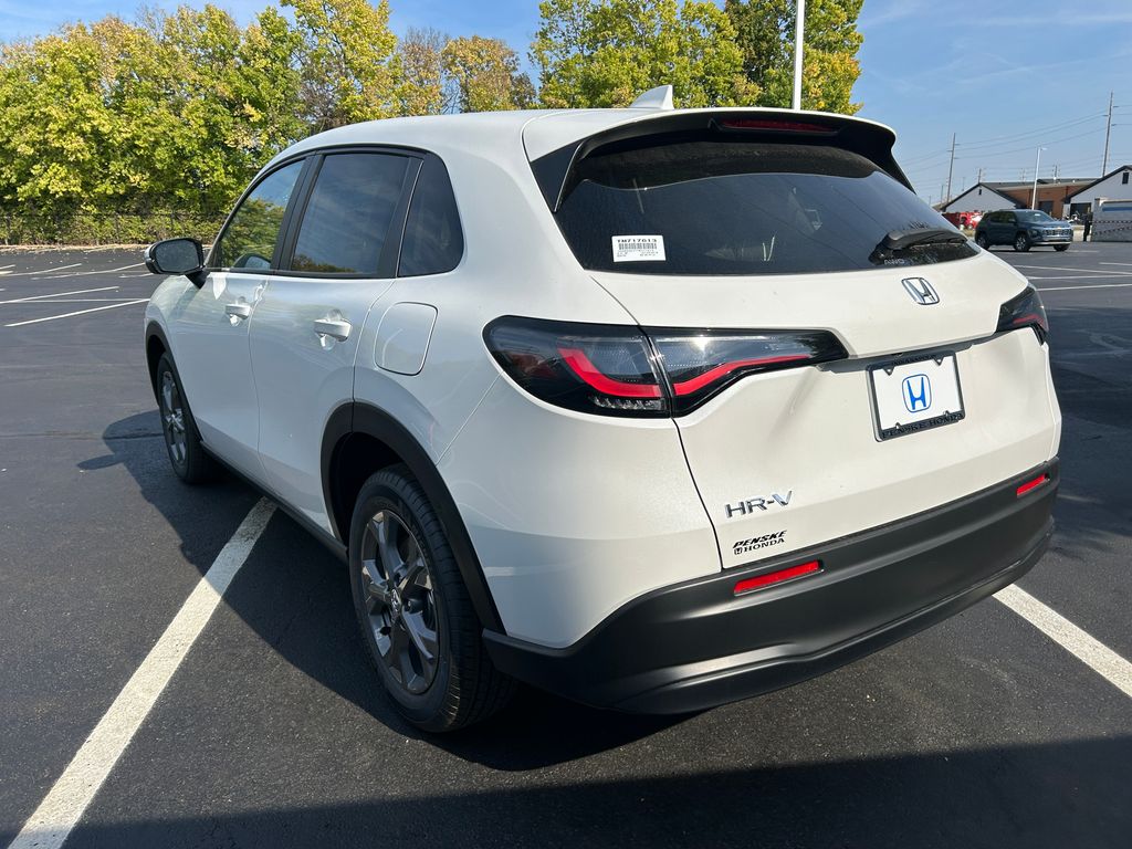 Thumbnail: 2026 Honda HR-V - 3