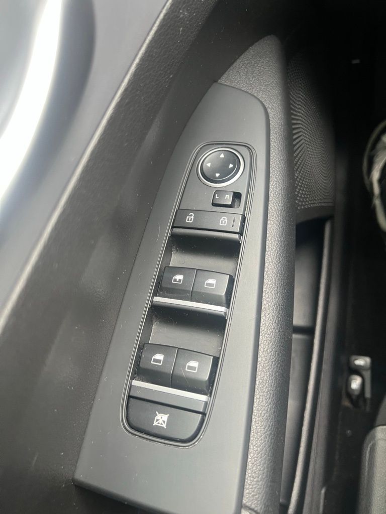 2023 Kia Forte LXS photo 4