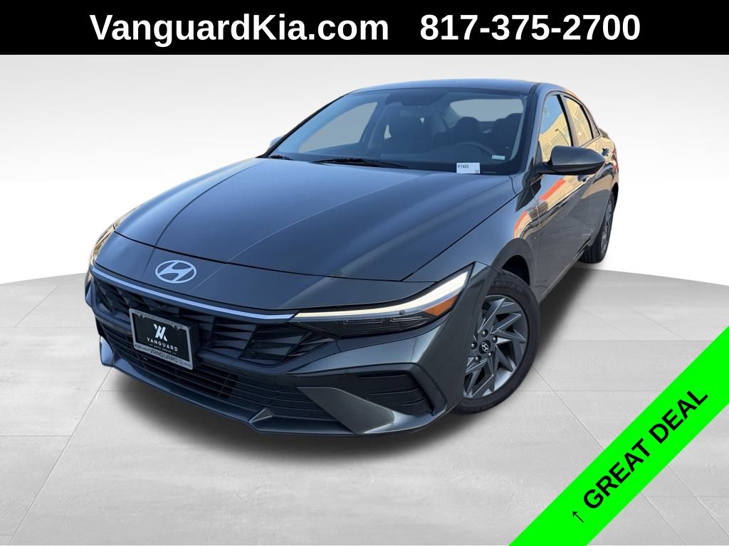 2024 Hyundai Elantra SEL FWD