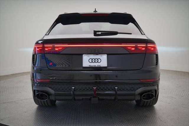 Thumbnail: 2026 Audi RS Q8 - 4