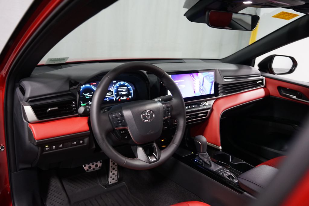 Thumbnail: 2025 Toyota Camry - 11