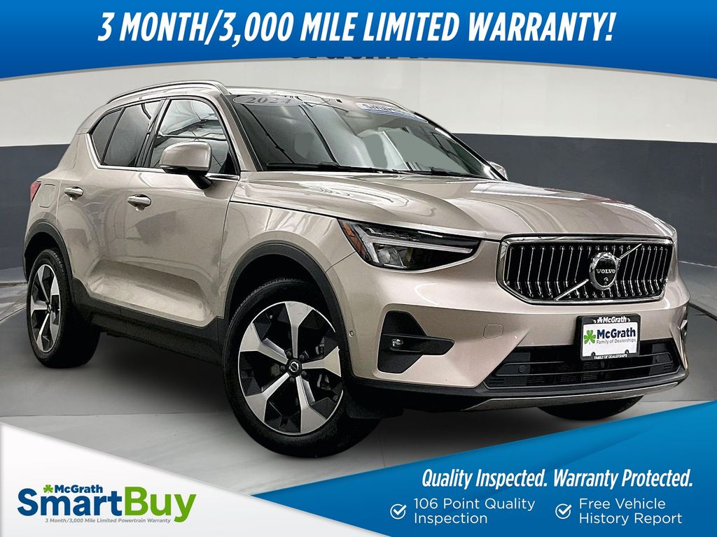 Gold 2024 Volvo XC40 B5 Plus Bright Theme AWD SUV / Crossover All-Wheel Drive Automatic