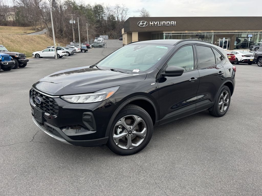 2025 Ford Escape ST-Line AWD