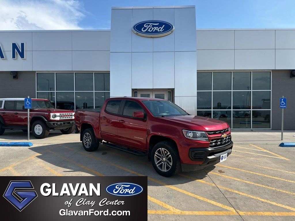 Cherry Red Tintcoat 2022 Chevrolet Colorado Work Truck Crew Cab 4WD Pickup Truck Four-Wheel Drive 8-Speed Automatic