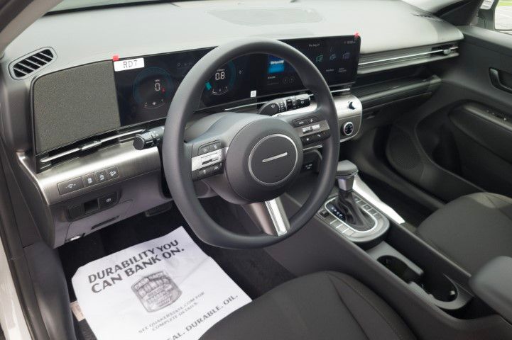 New 2027 Gray Hyundai SE image 12