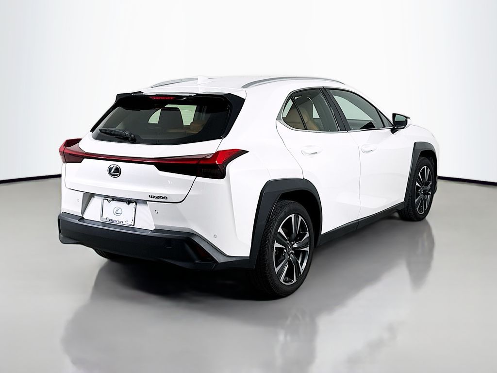 Thumbnail: 2020 Lexus UX - 5