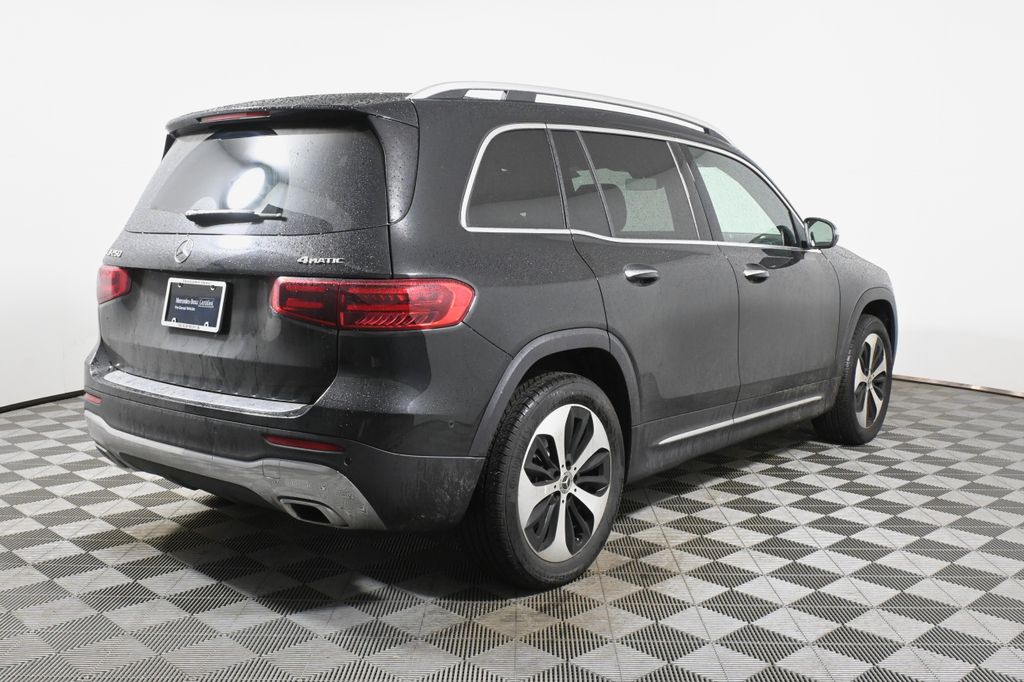 Thumbnail: 2026 Mercedes-Benz GLB - 7