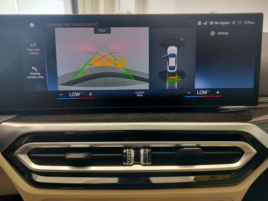 Thumbnail: 2023 BMW i4 - 18