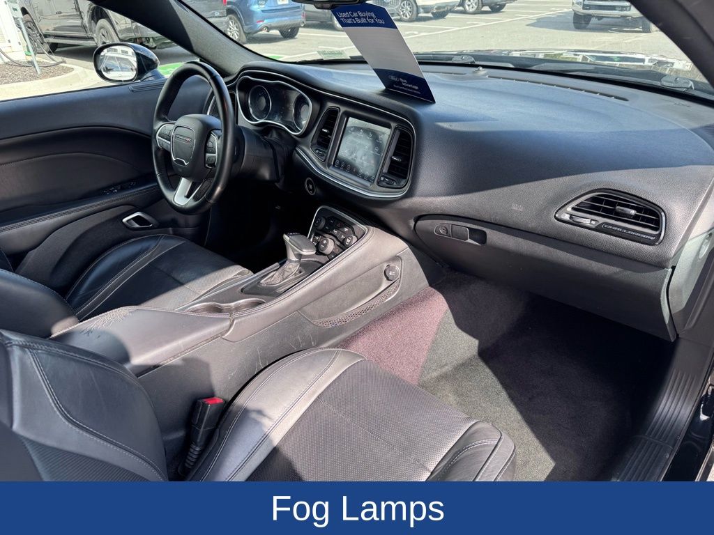 2017 Dodge Challenger SXT Plus