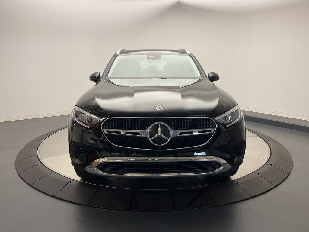 Thumbnail: 2025 Mercedes-Benz GLC - 2