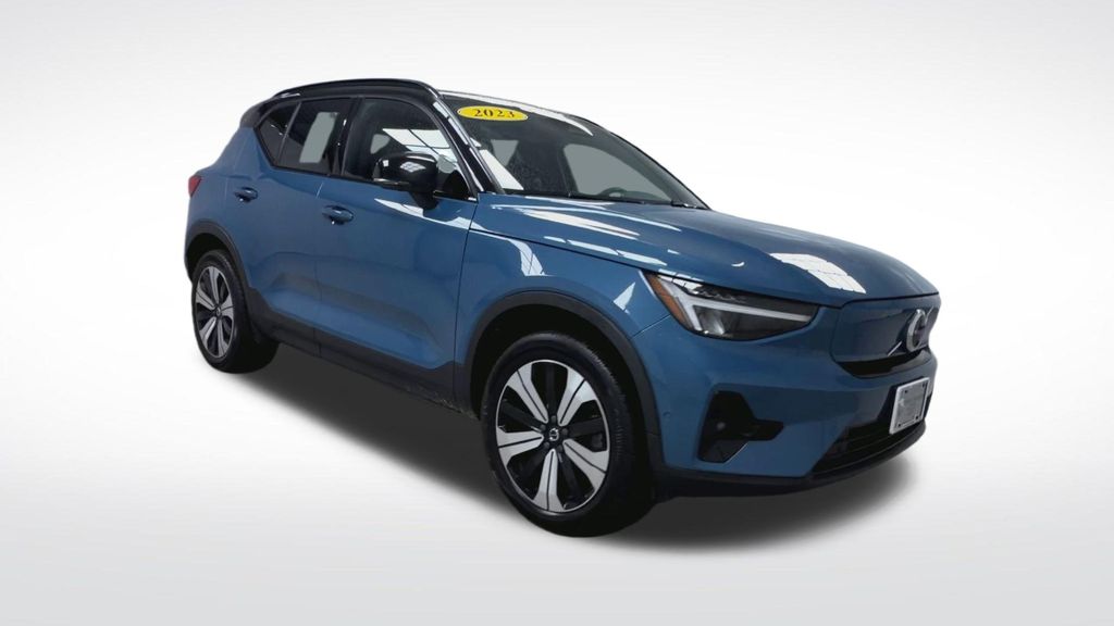 Used 2023 Volvo XC40 Plus with VIN YV4ED3UL9P2012093 for sale in Swanzey, NH