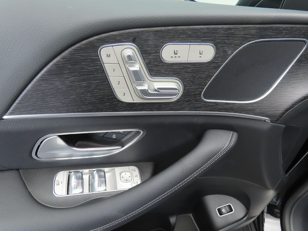 Thumbnail: 2026 Mercedes-Benz GLE - 23