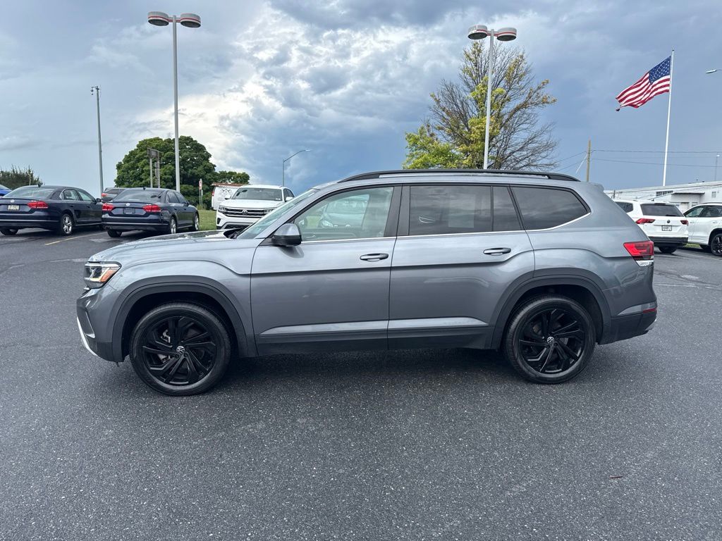 2023 Volkswagen Atlas 2.0T SE w/Technology Gray at Subaru and VW of Moon Township