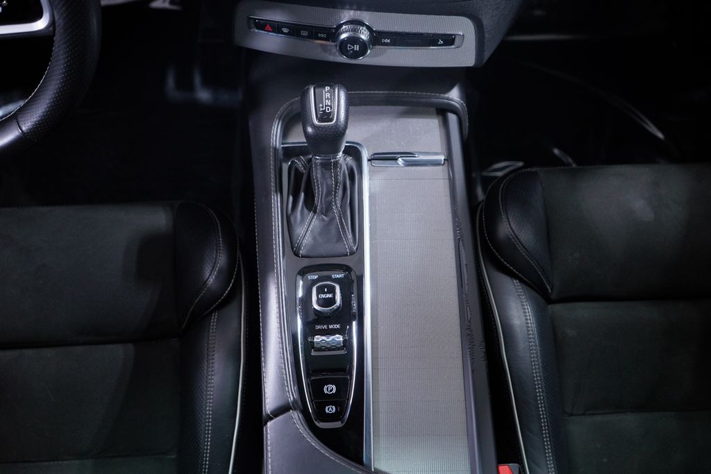 Thumbnail: 2017 Volvo XC90 - 13