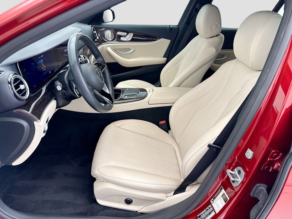 Thumbnail: 2022 Mercedes-Benz E-Class - 18
