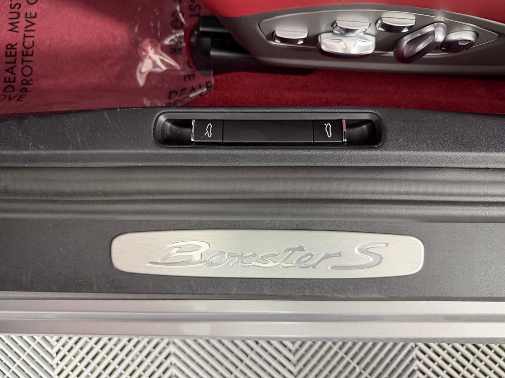 Thumbnail: 2025 Porsche 718 Boxster - 24