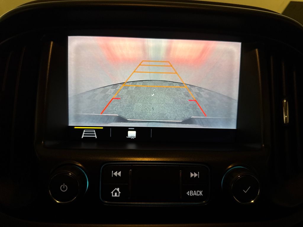 Used 2019 Gray Chevrolet LT image 26