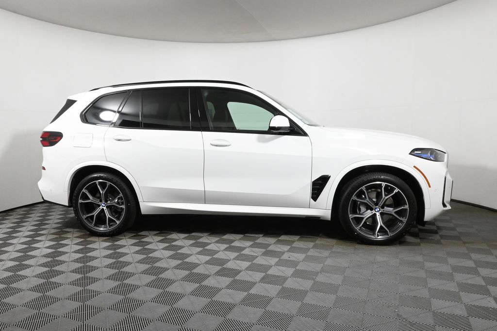 Thumbnail: 2026 BMW X5 - 8