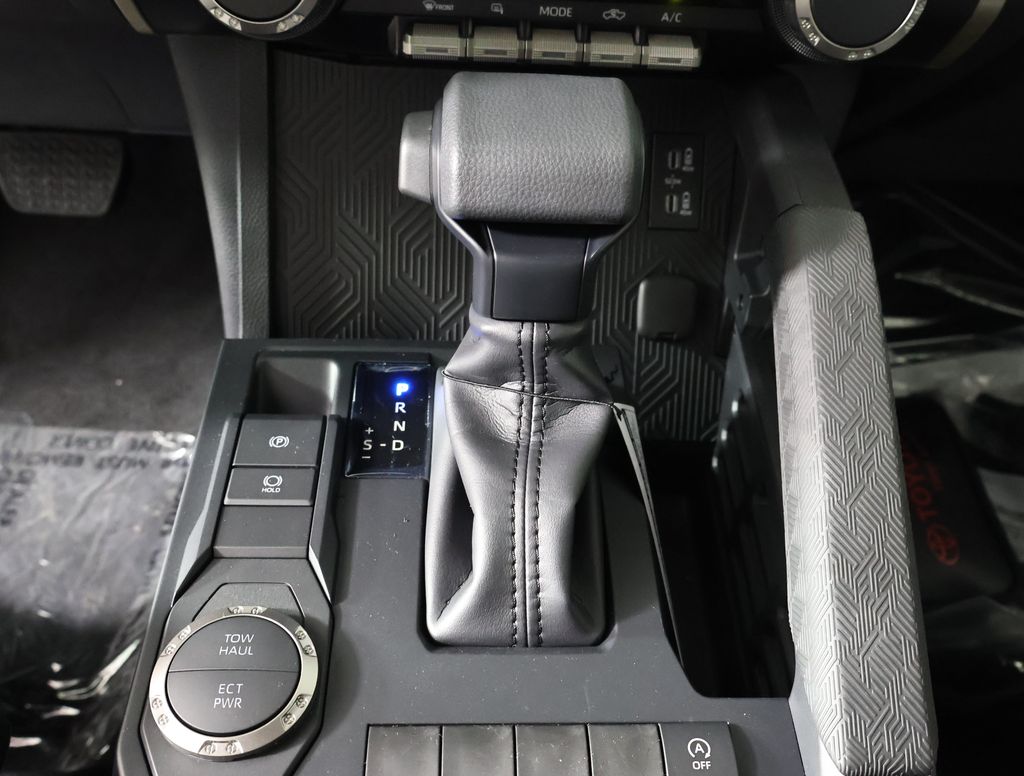 2025 Toyota Tacoma SR5 Double Cab photo 11