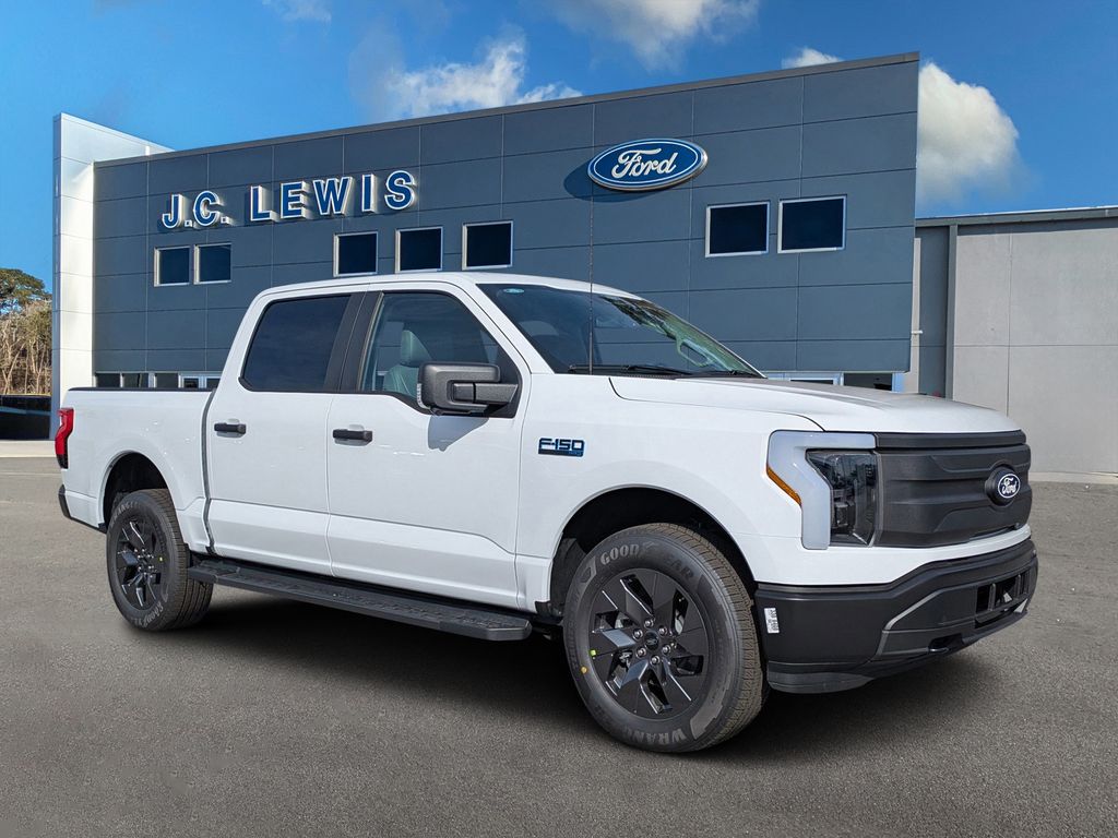 2025 Ford F-150 Lightning's photo