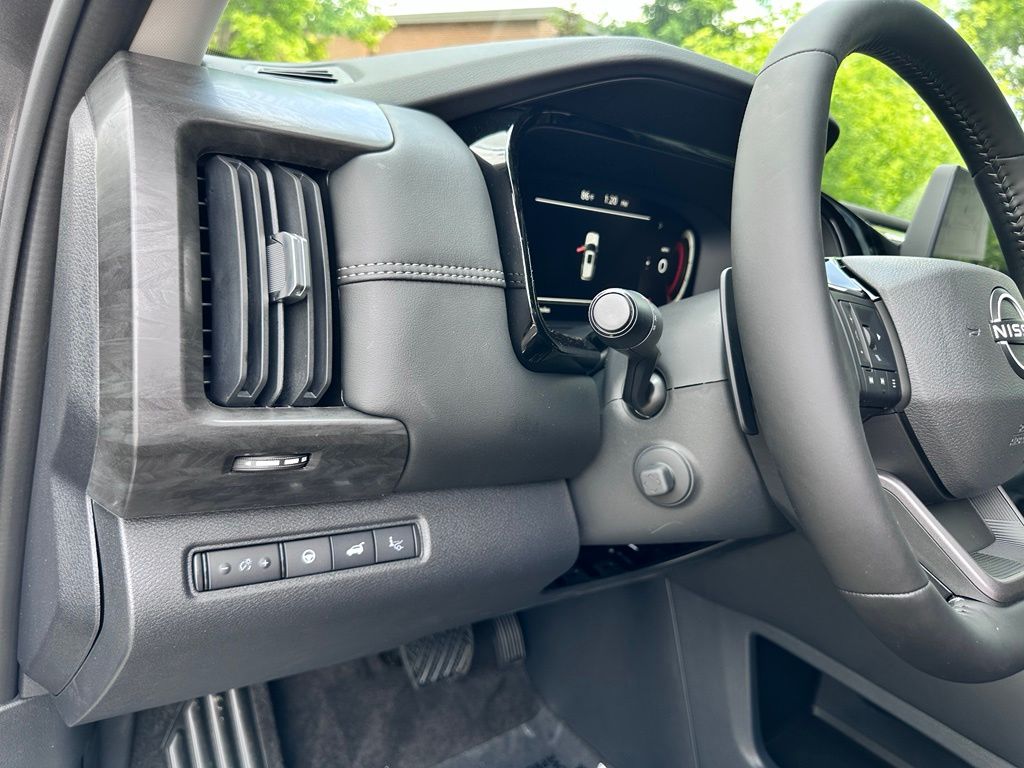 New 2026 Gun Metallic Nissan Platinum image 32