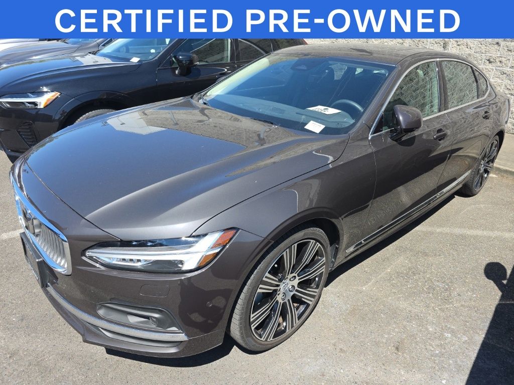 Platinum Gray Metallic 2023 Volvo S90 Sedan All-Wheel Drive Automatic