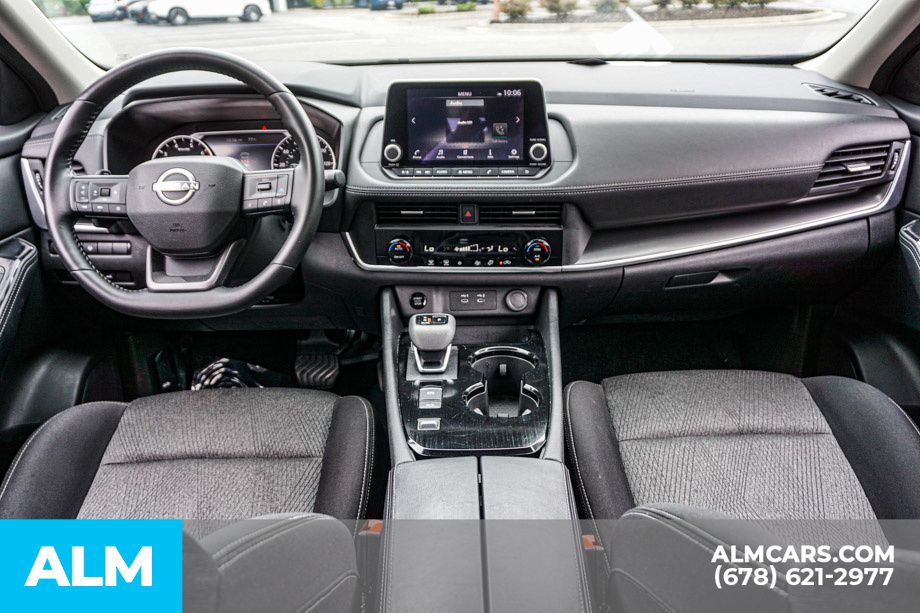 Used 2025 Blue Nissan SV image 25
