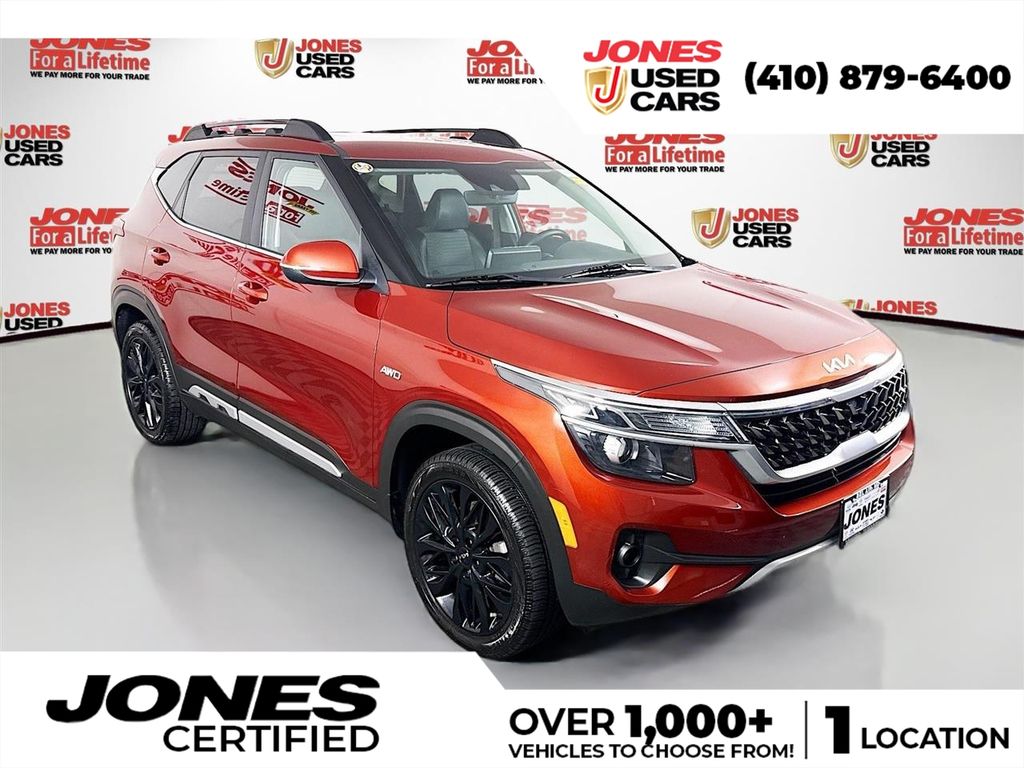 Red 2022 Kia Seltos Nightfall AWD SUV / Crossover All-Wheel Drive 7-Speed Automatic