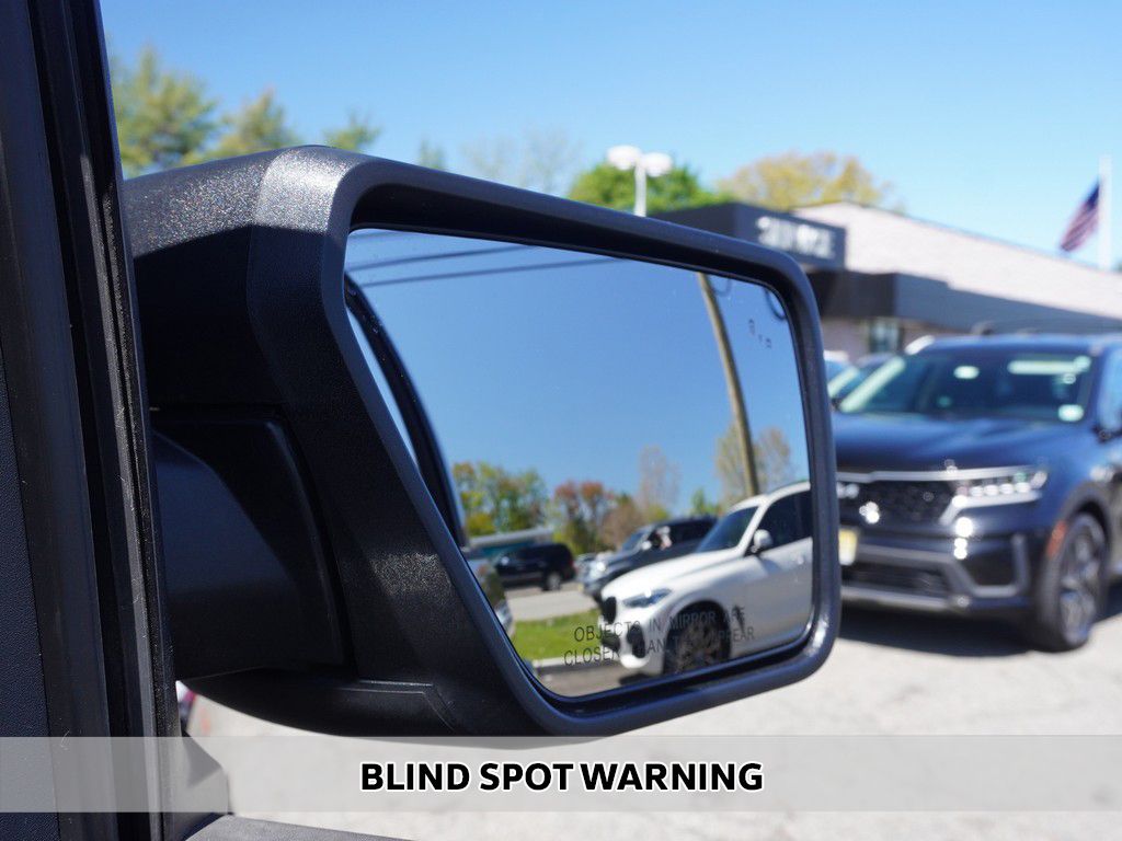 Used 2023 Black Ford XLT image 7