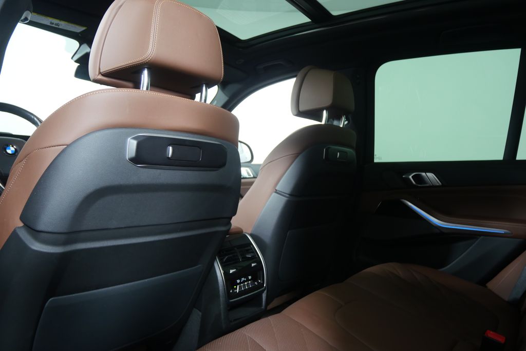 Thumbnail: 2025 BMW X5 - 15