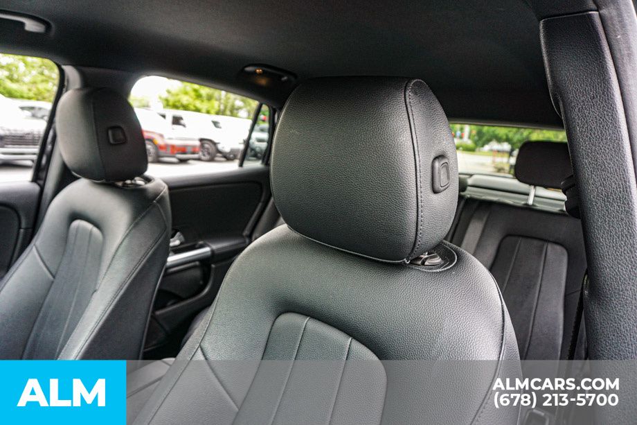 Used 2025 Black Mercedes-Benz GLA 250 image 18