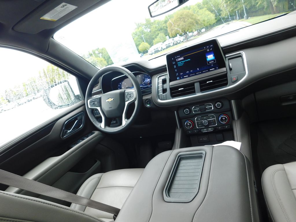 Thumbnail: 2023 Chevrolet Suburban - 3