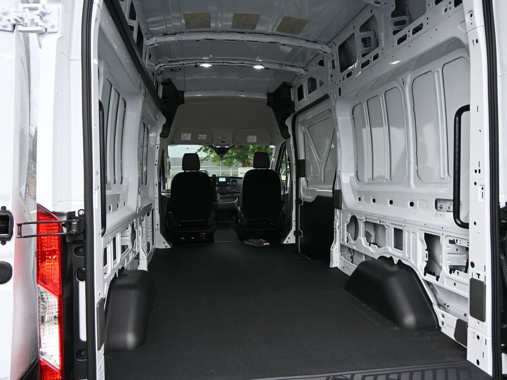 2025 Ford Transit 350