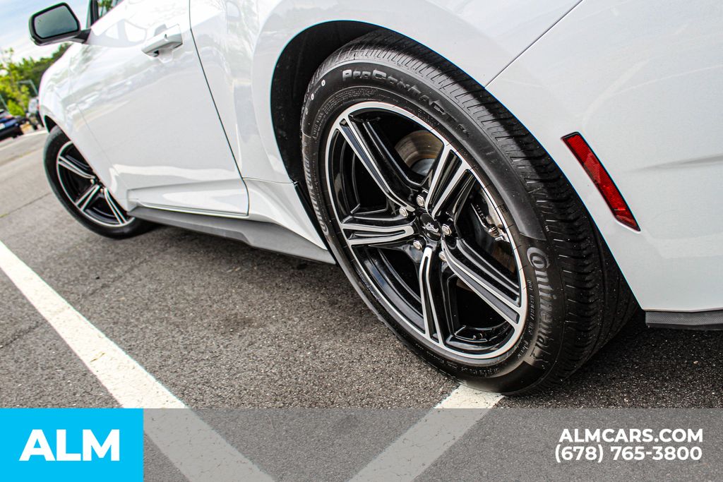 Used 2025 White Ford EcoBoost Premium image 15