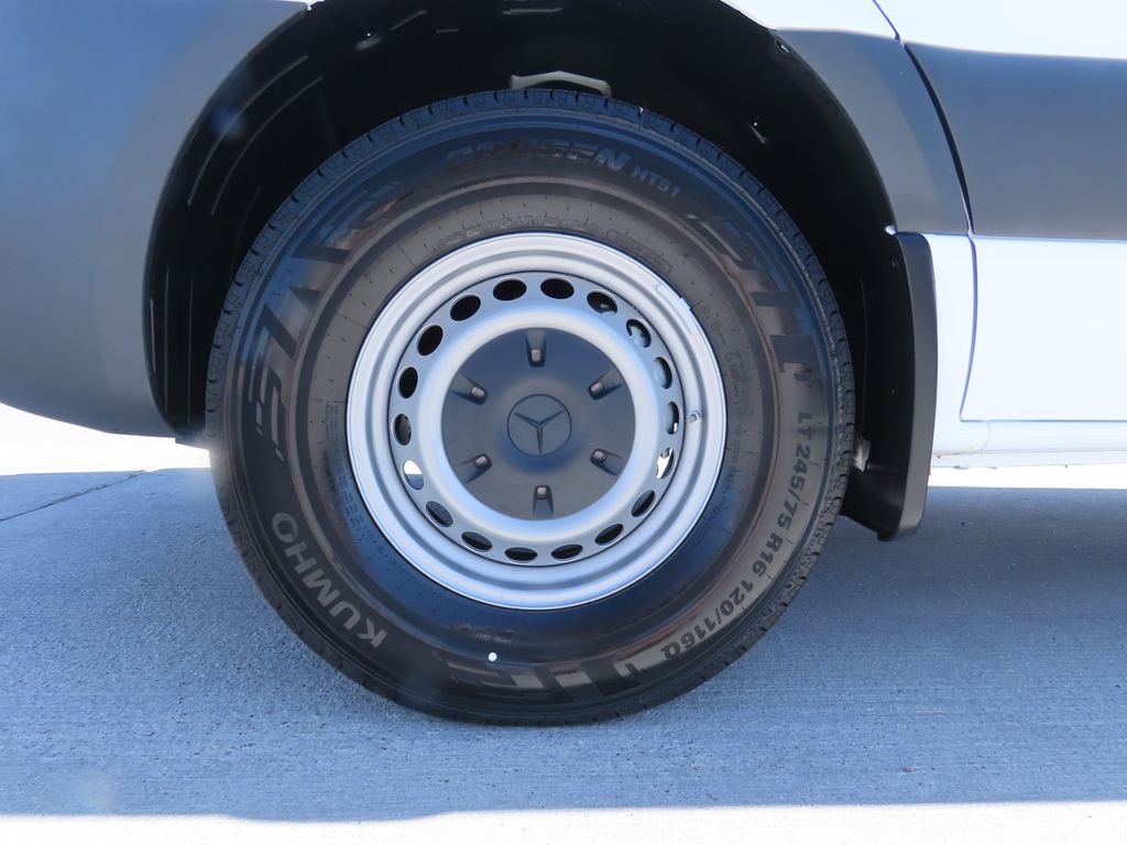 Thumbnail: 2025 Mercedes-Benz Sprinter - 28