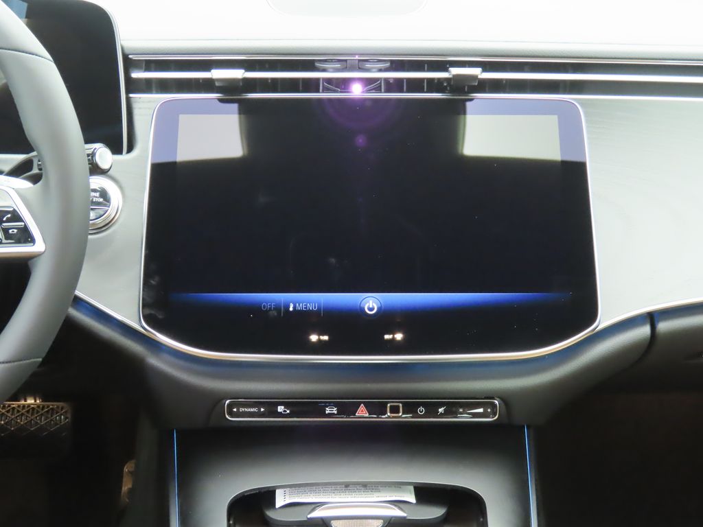 Thumbnail: 2025 Mercedes-Benz E-Class - 14