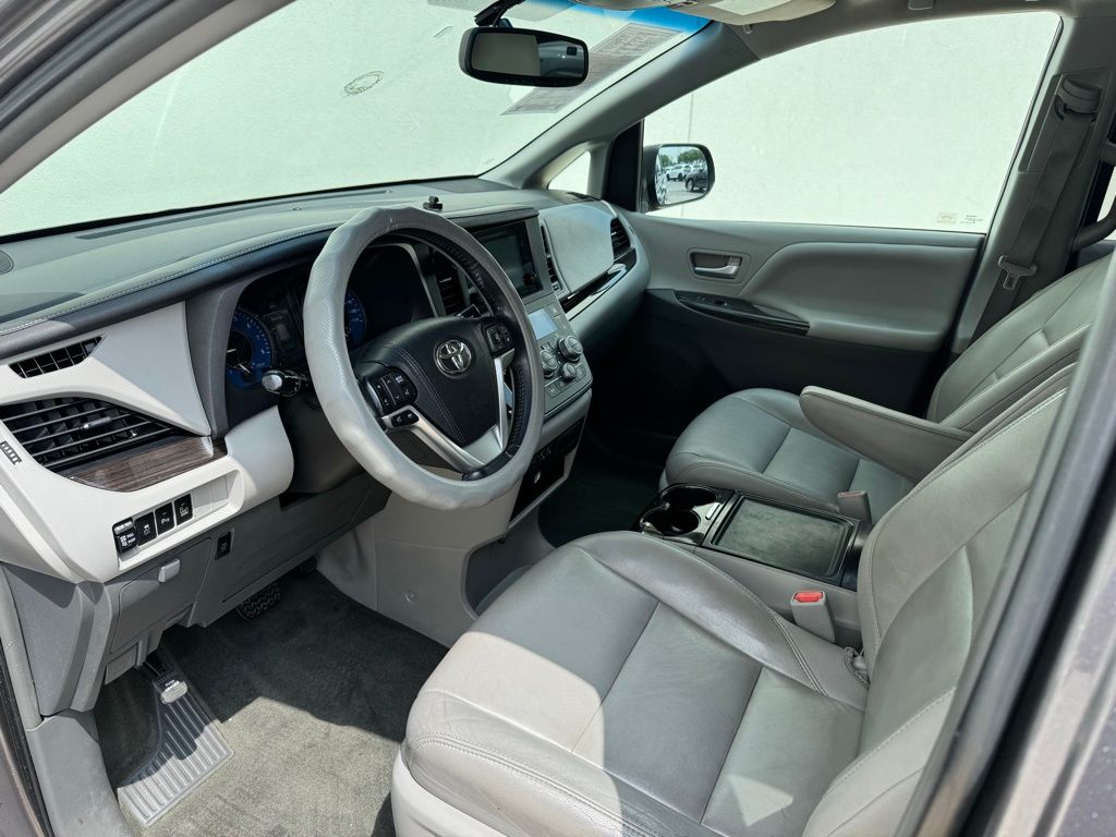 Used Car 2015 Toyota Sienna  L For Sale Under $20,000 In Georgetown, Texas