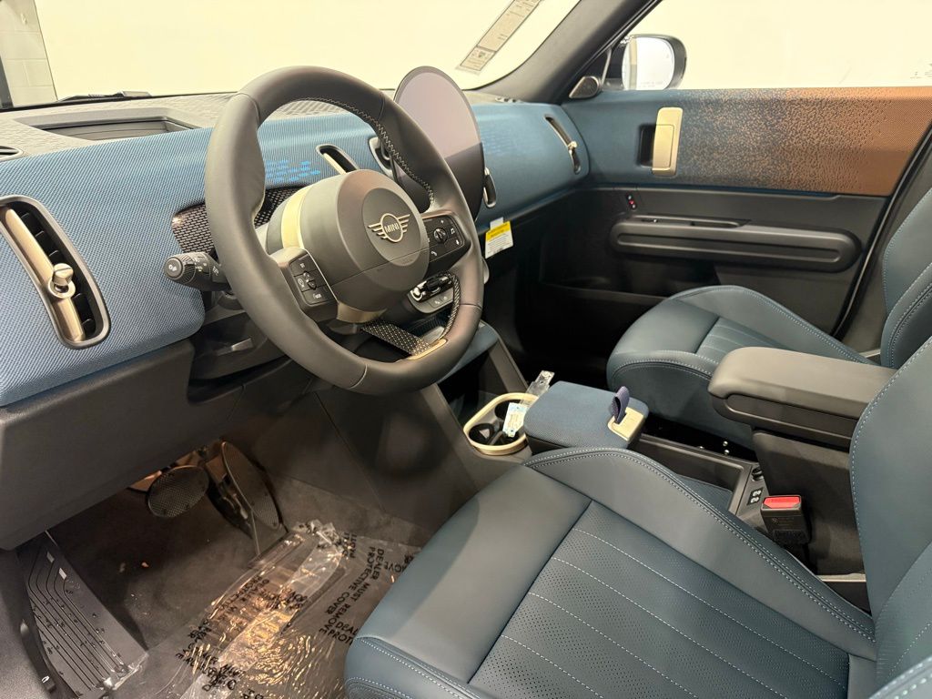 2025 MINI Cooper Countryman Base 10
