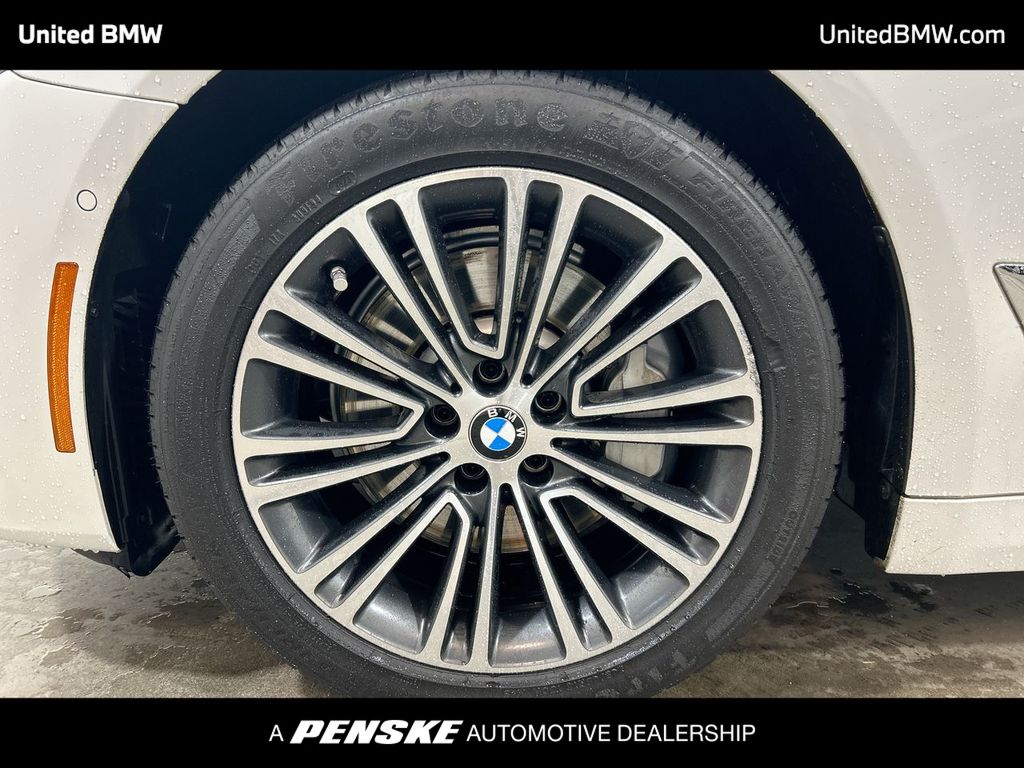 2018 BMW 5 Series 530i 10