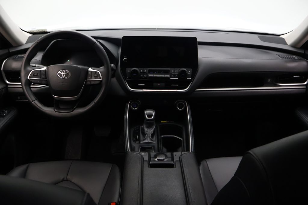 Thumbnail: 2025 Toyota Grand Highlander - 24