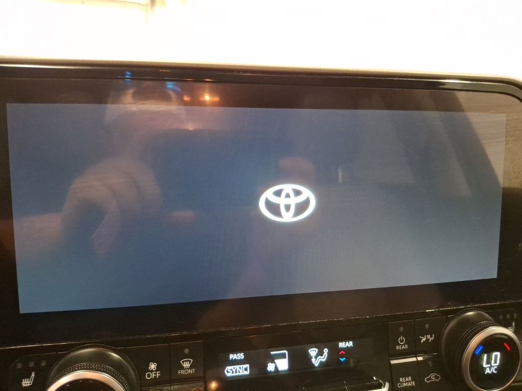 Used 2023 Toyota Highlander Hybrid SUV